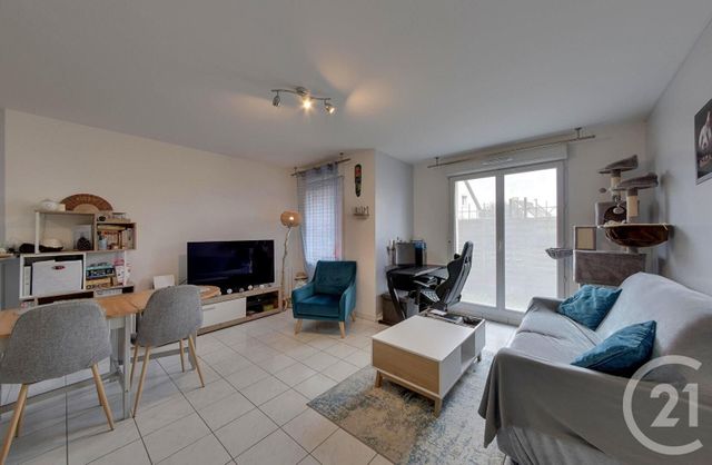 Appartement F2 à vendre - 2 pièces - 46.0 m2 - CHEVRY COSSIGNY - 77 - ILE-DE-FRANCE - Century 21 Concept Immobilier