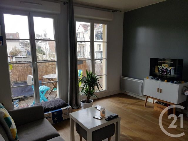 Appartement F2 à louer - 2 pièces - 33.52 m2 - BRIE COMTE ROBERT - 77 - ILE-DE-FRANCE - Century 21 Concept Immobilier